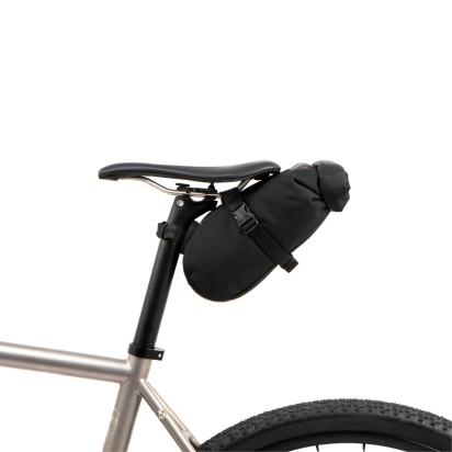 TORBA POD SJEDALO SADDLE PACK 2.5L CRNA RESTRAP