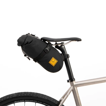 TORBA POD SJEDALO SADDLE PACK 4.5L CRNA RESTRAP