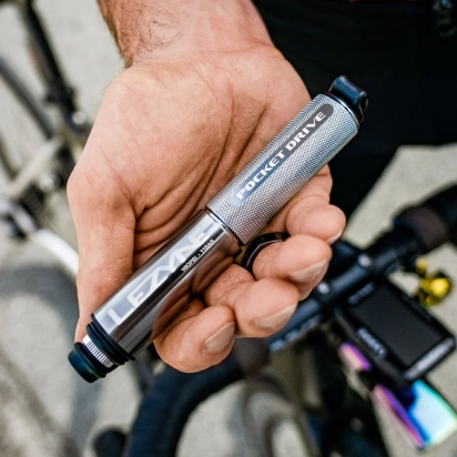 PUMPA RUČNA POCKET DRIVE LITE GREY GLOSS LEZYNE