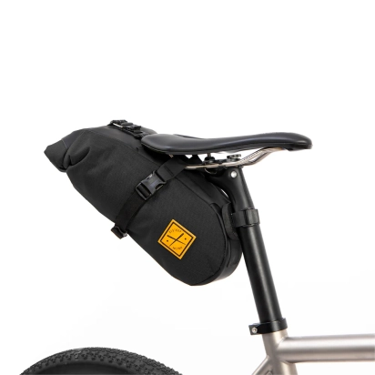 TORBA POD SJEDALO SADDLE PACK 4.5L CRNA RESTRAP