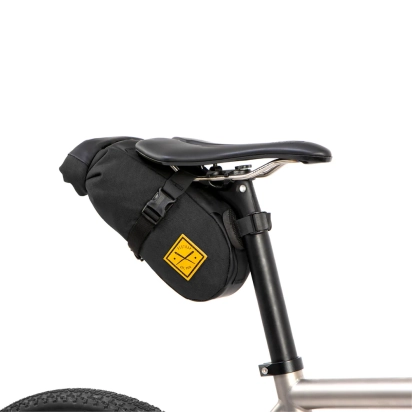 TORBA POD SJEDALO SADDLE PACK 2.5L CRNA RESTRAP